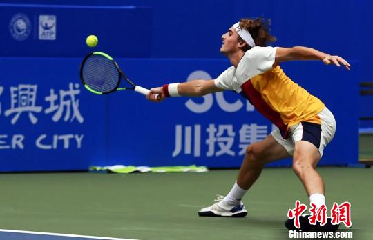 供转会费 供转会费