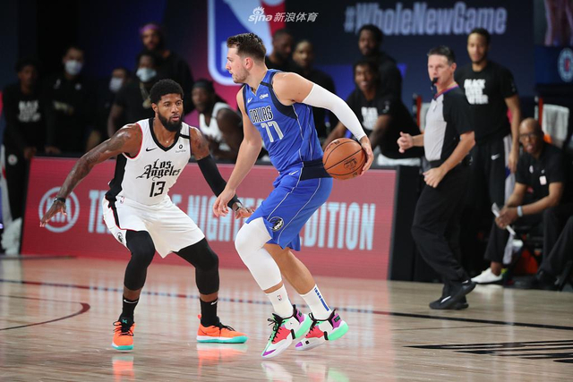 尤其是面对 尤其是面对