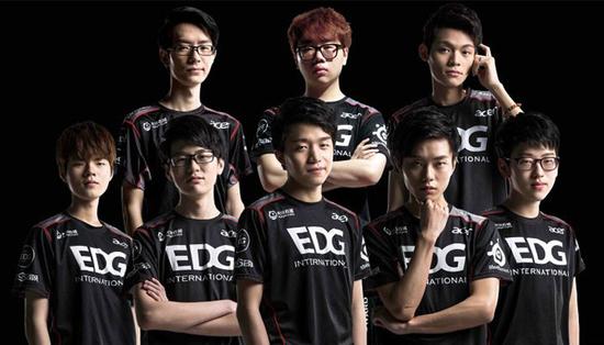 伤被迫离场 伤被迫离场